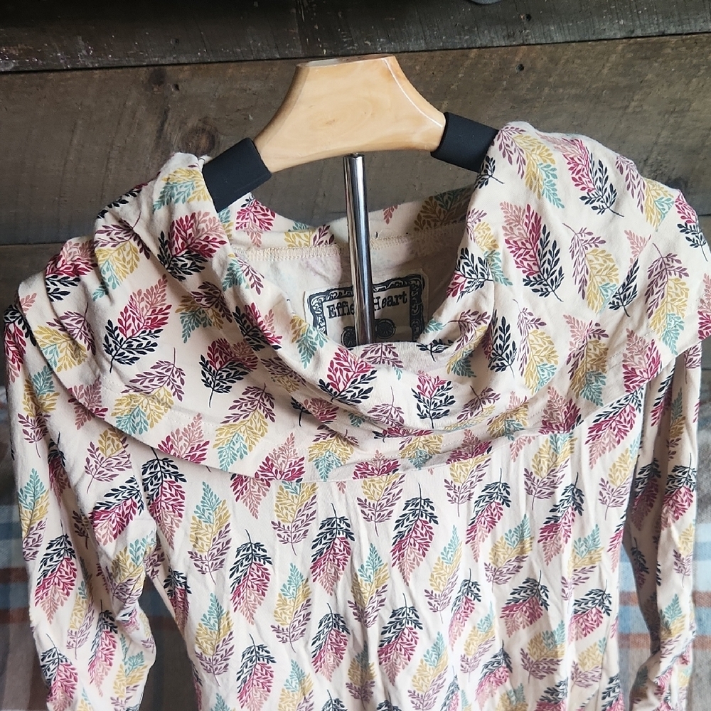 Effie's Heart Cream and Multicolor Leaf Print Top - Picture 2 of 7